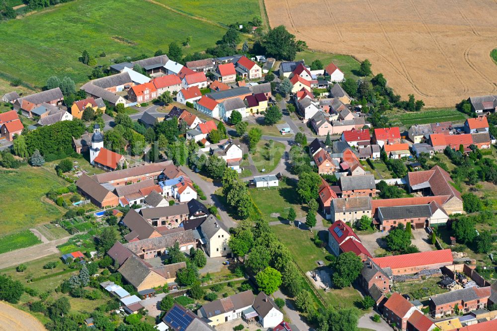 Kemberg von oben - Dorfkern am Feldrand in Kemberg im Bundesland Sachsen-Anhalt, Deutschland