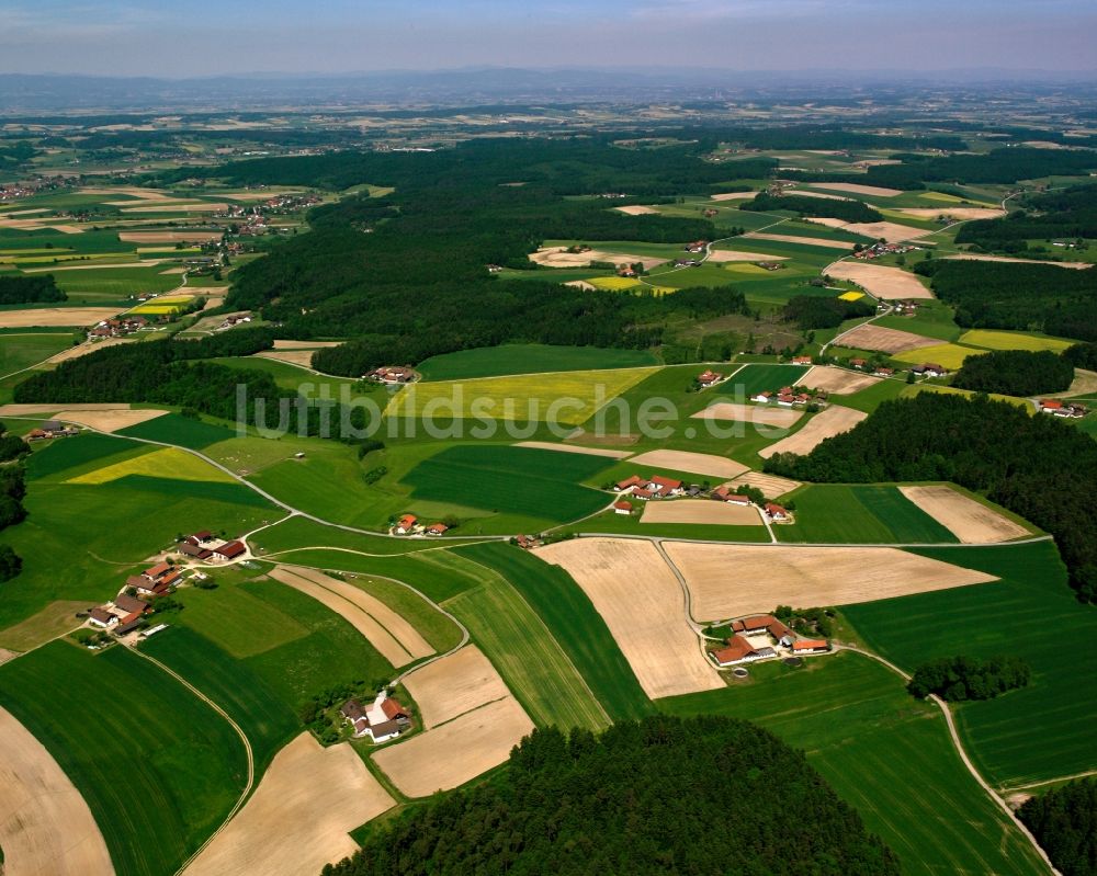 Luftaufnahme Kölblöd - Dorfkern am Feldrand in Kölblöd im Bundesland Bayern, Deutschland