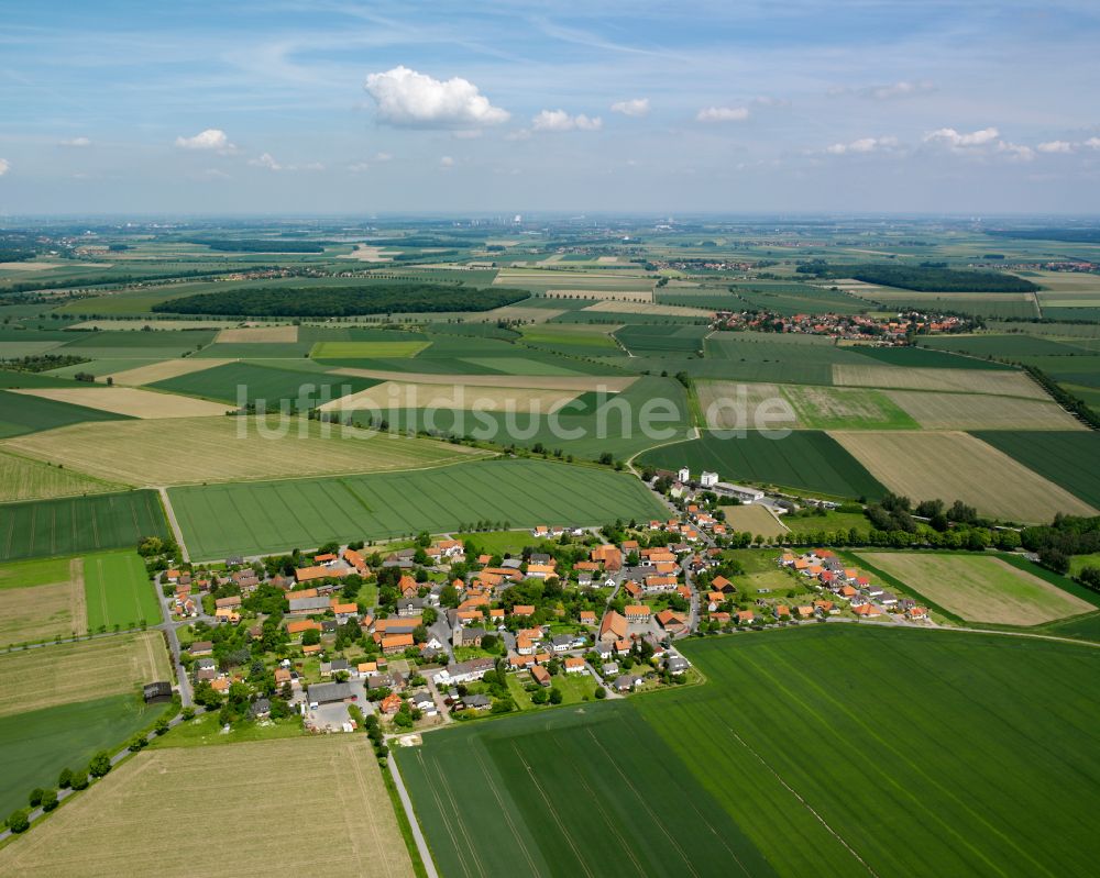 Luftbild Klein Mahner - Dorfkern am Feldrand in Klein Mahner im Bundesland Niedersachsen, Deutschland