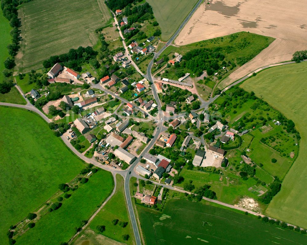 Luftaufnahme Kobeln - Dorfkern am Feldrand in Kobeln im Bundesland Sachsen, Deutschland