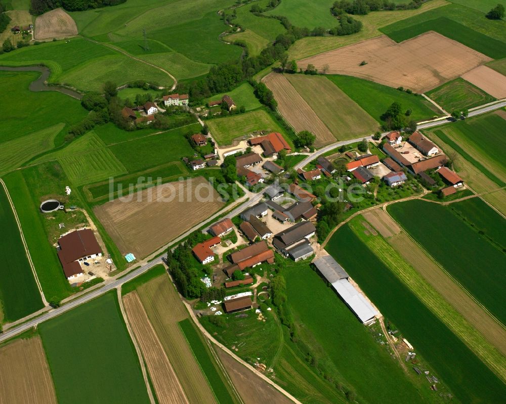 Luftaufnahme Kohlstorf - Dorfkern am Feldrand in Kohlstorf im Bundesland Bayern, Deutschland