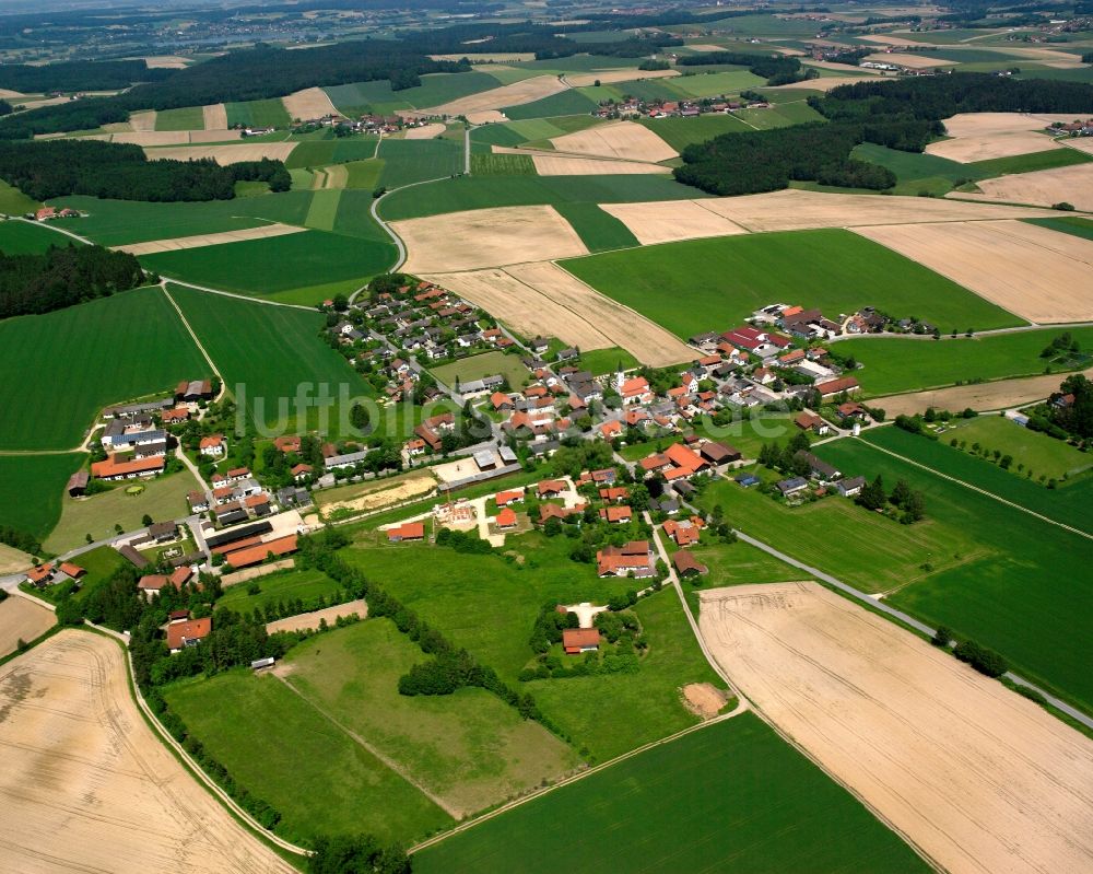 Luftbild Kollbach - Dorfkern am Feldrand in Kollbach im Bundesland Bayern, Deutschland