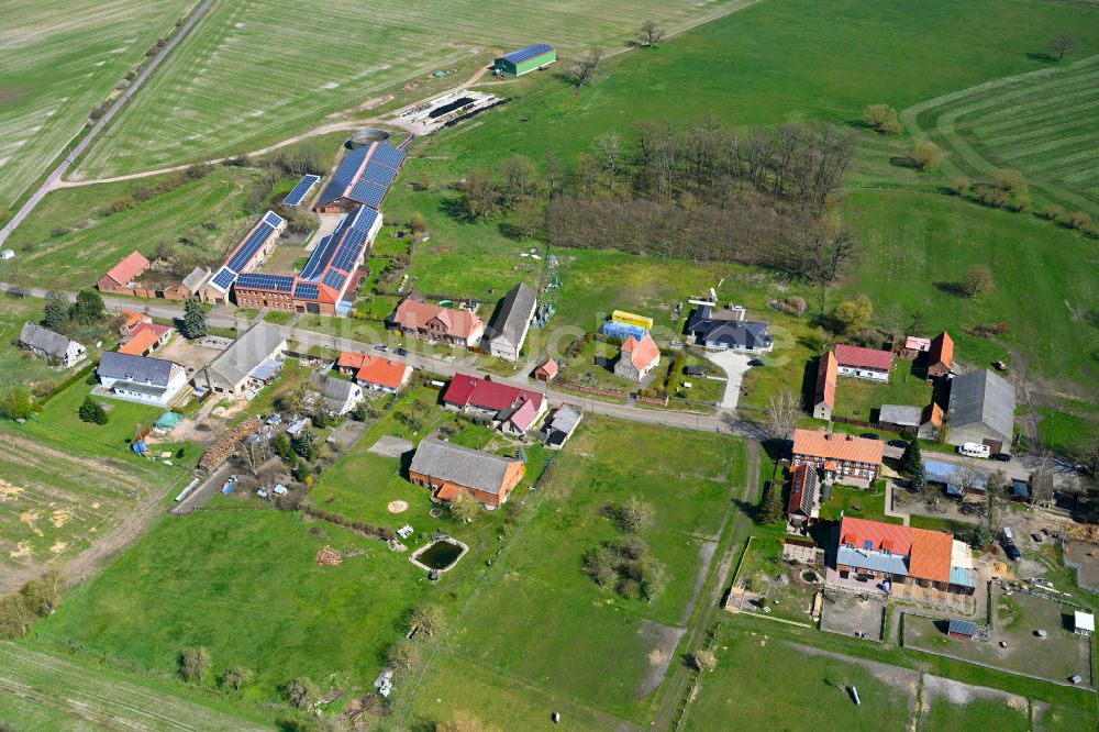 Luftbild Kraatz - Dorfkern am Feldrand in Kraatz im Bundesland Sachsen-Anhalt, Deutschland