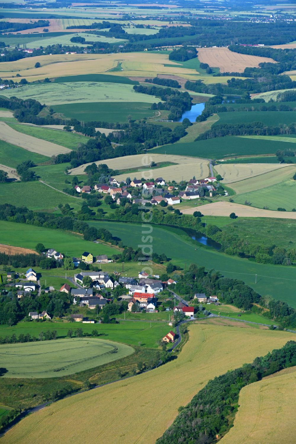 Luftaufnahme Kralapp - Dorfkern am Feldrand in Kralapp im Bundesland Sachsen, Deutschland