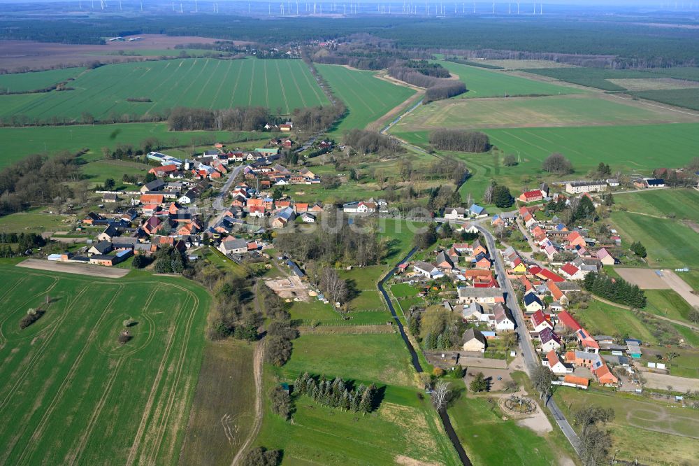 Luftbild Krempendorf - Dorfkern am Feldrand in Krempendorf im Bundesland Brandenburg, Deutschland