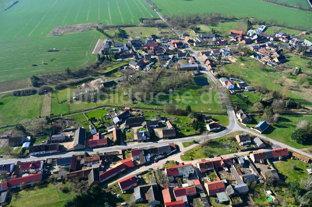 Krempendorf von oben - Dorfkern am Feldrand in Krempendorf im Bundesland Brandenburg, Deutschland