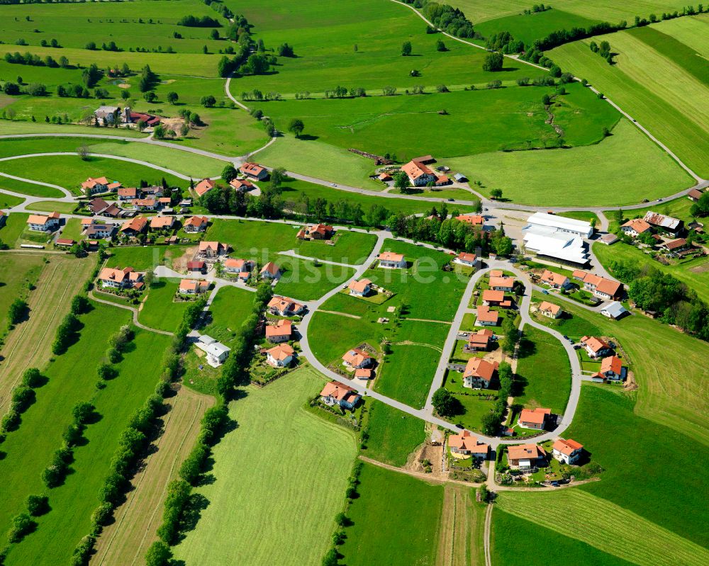 Luftbild Kreuzberg - Dorfkern am Feldrand in Kreuzberg im Bundesland Bayern, Deutschland