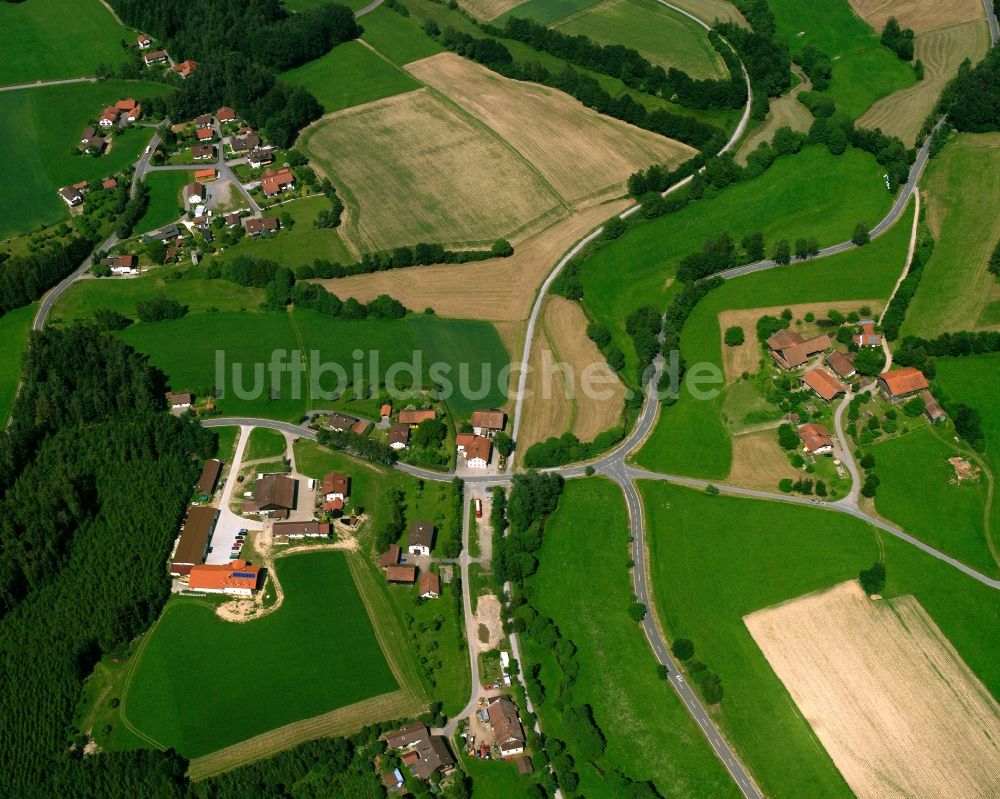 Luftaufnahme Krottenholz - Dorfkern am Feldrand in Krottenholz im Bundesland Bayern, Deutschland