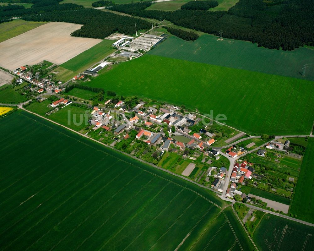 Luftaufnahme Köselitz - Dorfkern am Feldrand in Köselitz im Bundesland Sachsen-Anhalt, Deutschland