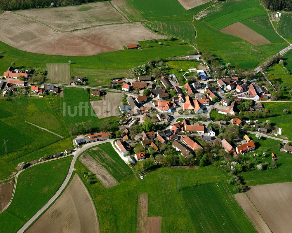 Luftbild Kurzendorf - Dorfkern am Feldrand in Kurzendorf im Bundesland Bayern, Deutschland