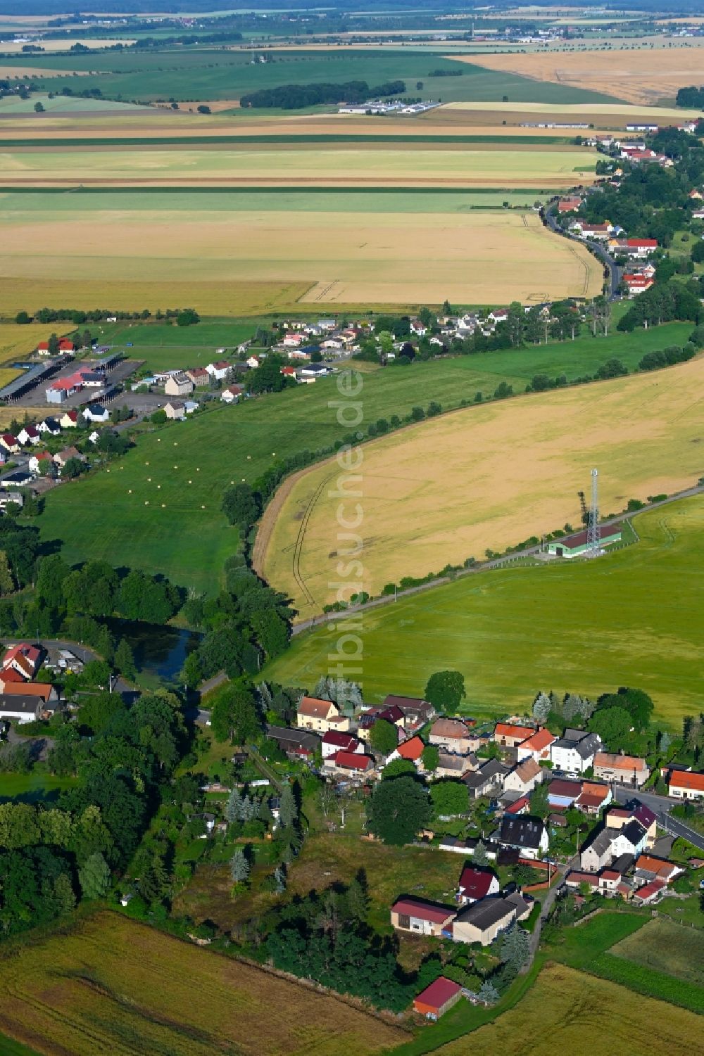 Lampertswalde von oben - Dorfkern am Feldrand in Lampertswalde im Bundesland Sachsen, Deutschland