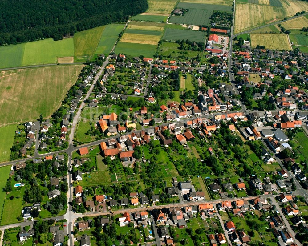 Luftaufnahme Landwehrhagen - Dorfkern am Feldrand in Landwehrhagen im Bundesland Niedersachsen, Deutschland