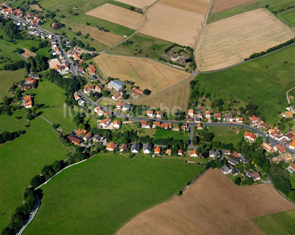 Luftbild Langen-Brombach - Dorfkern am Feldrand in Langen-Brombach im Bundesland Hessen, Deutschland