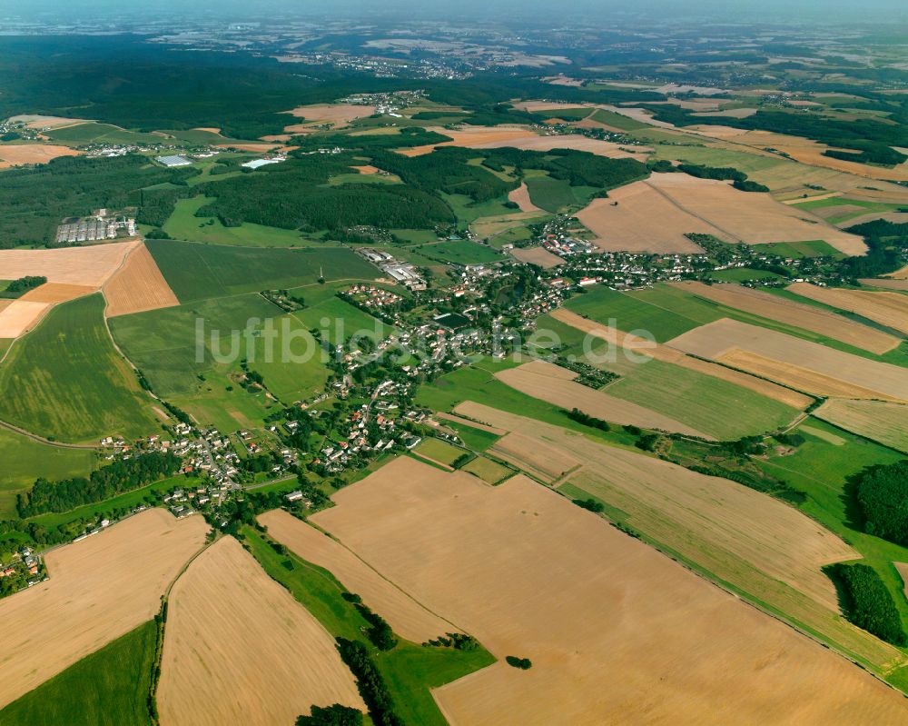 Luftaufnahme Langenwetzendorf - Dorfkern am Feldrand in Langenwetzendorf im Bundesland Thüringen, Deutschland