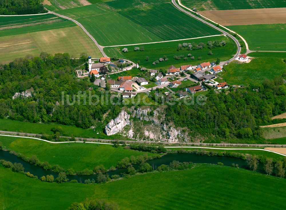 Lauterach aus der Vogelperspektive: Dorfkern am Feldrand in Lauterach im Bundesland Baden-Württemberg, Deutschland