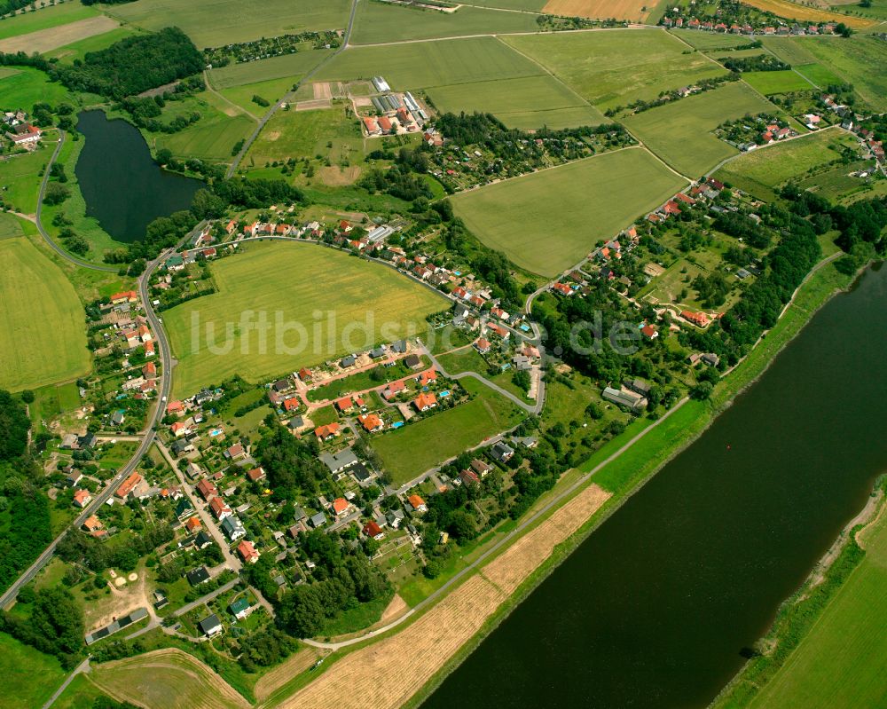 Luftaufnahme Leckwitz - Dorfkern am Feldrand in Leckwitz im Bundesland Sachsen, Deutschland