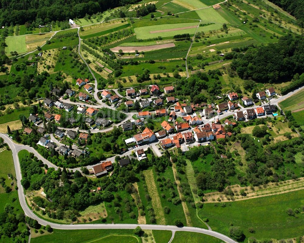 Luftaufnahme Lehnenberg - Dorfkern am Feldrand in Lehnenberg im Bundesland Baden-Württemberg, Deutschland