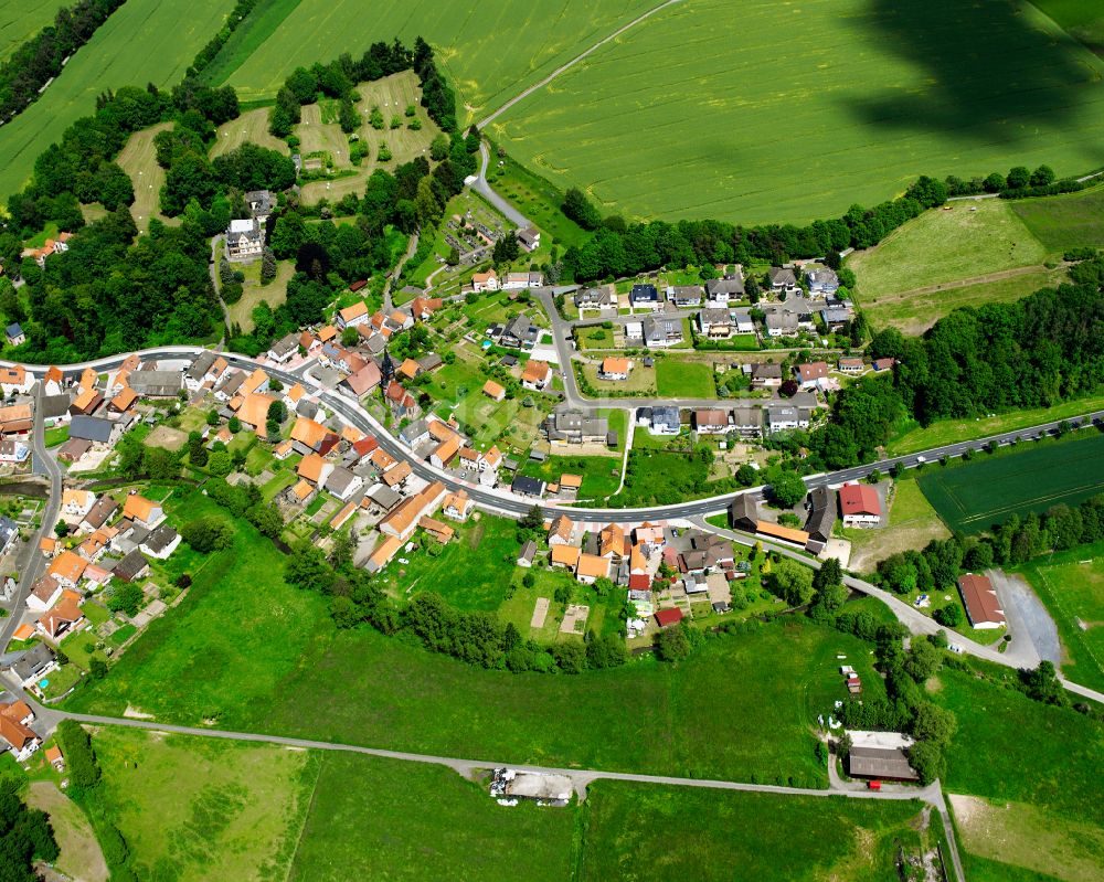 Luftaufnahme Lehrbach - Dorfkern am Feldrand in Lehrbach im Bundesland Hessen, Deutschland