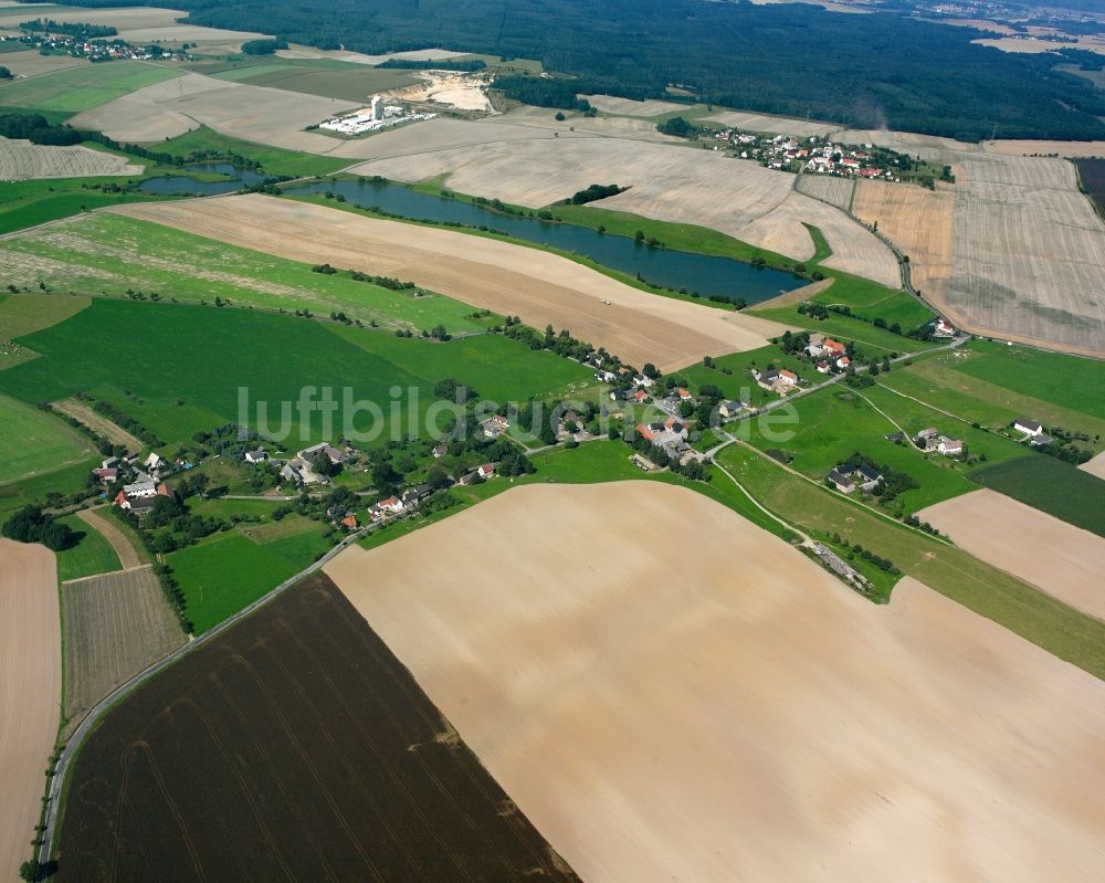 Luftbild Leutenhain - Dorfkern am Feldrand in Leutenhain im Bundesland Sachsen, Deutschland