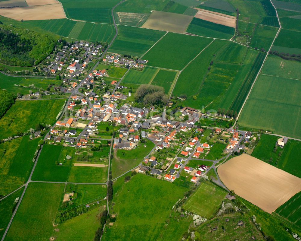 Luftbild Liederbach - Dorfkern am Feldrand in Liederbach im Bundesland Hessen, Deutschland