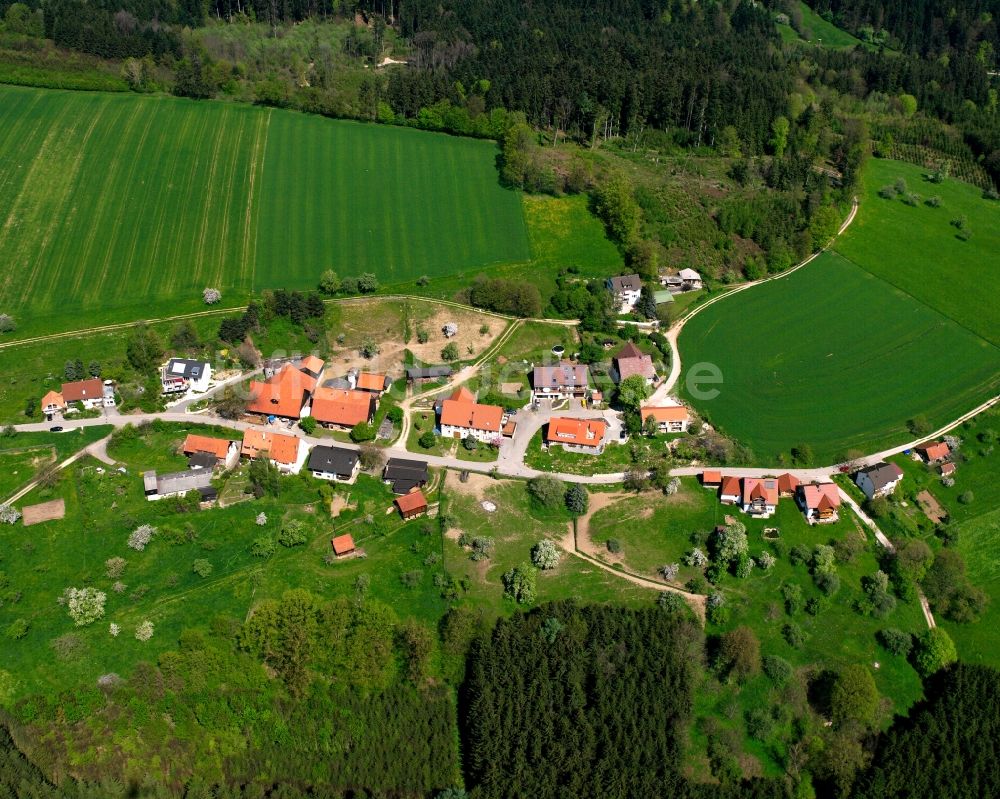 Luftbild Lindenbronn - Dorfkern am Feldrand in Lindenbronn im Bundesland Baden-Württemberg, Deutschland