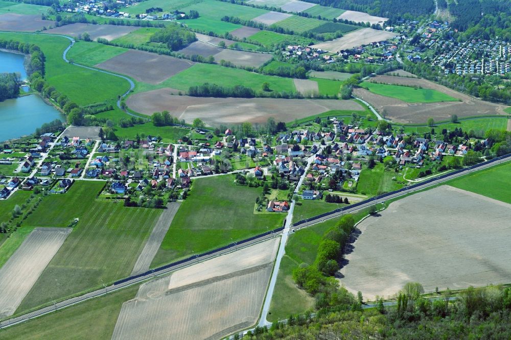 Luftbild Litschen - Dorfkern am Feldrand in Litschen im Bundesland Sachsen, Deutschland