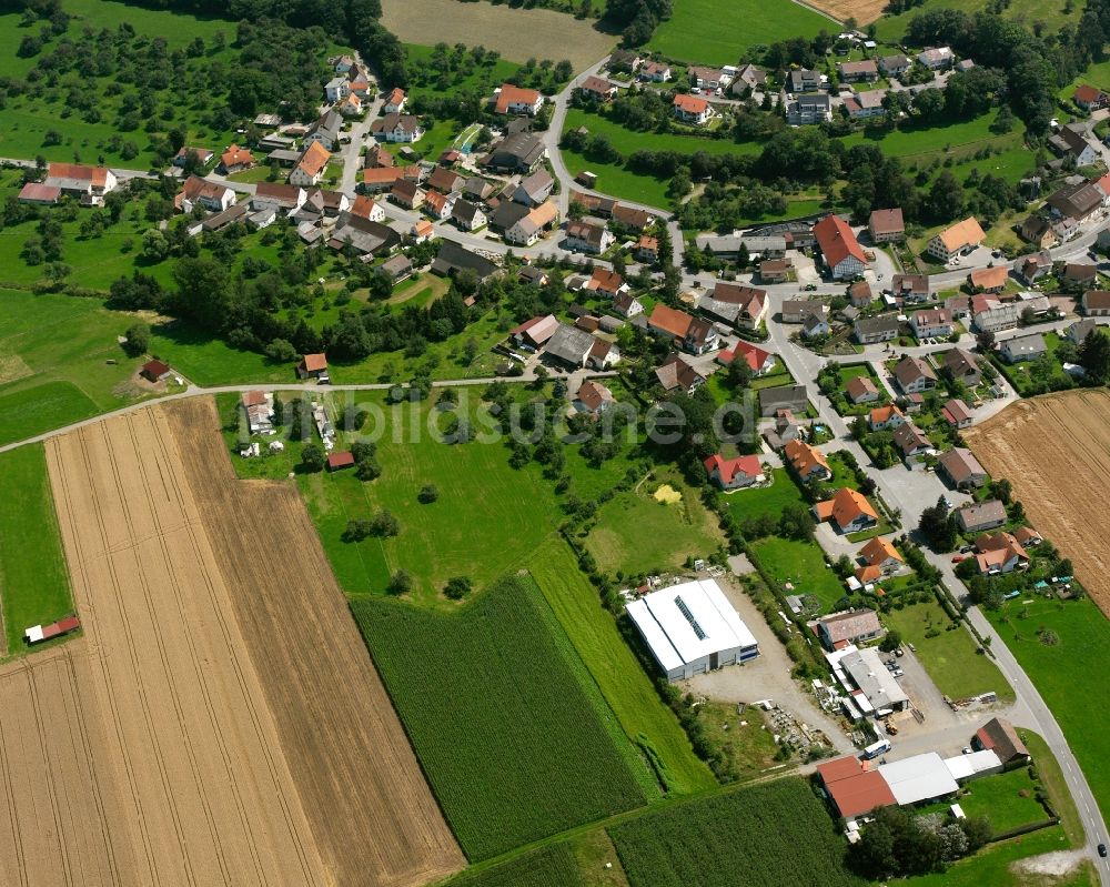 Ölkofen von oben - Dorfkern am Feldrand in Ölkofen im Bundesland Baden-Württemberg, Deutschland