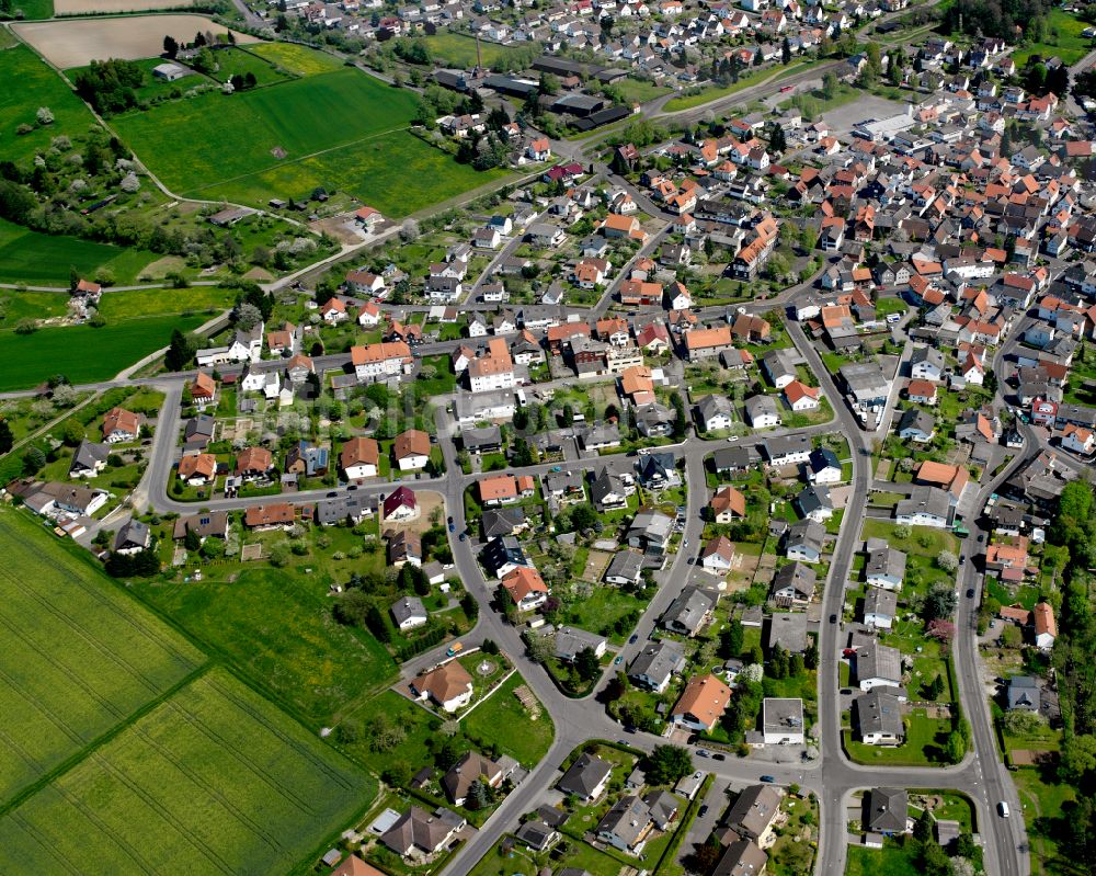 Luftaufnahme Londorf - Dorfkern am Feldrand in Londorf im Bundesland Hessen, Deutschland