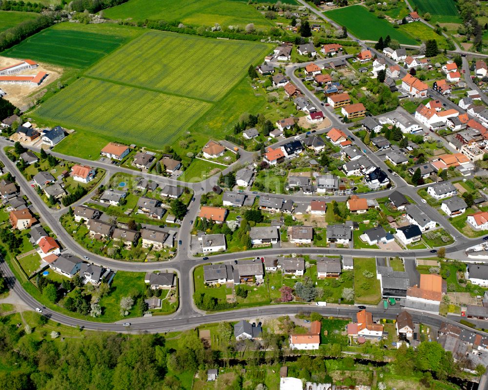 Londorf von oben - Dorfkern am Feldrand in Londorf im Bundesland Hessen, Deutschland