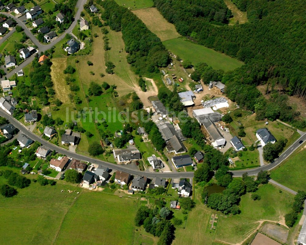 Luftbild Mackenrodt - Dorfkern am Feldrand in Mackenrodt im Bundesland Rheinland-Pfalz, Deutschland