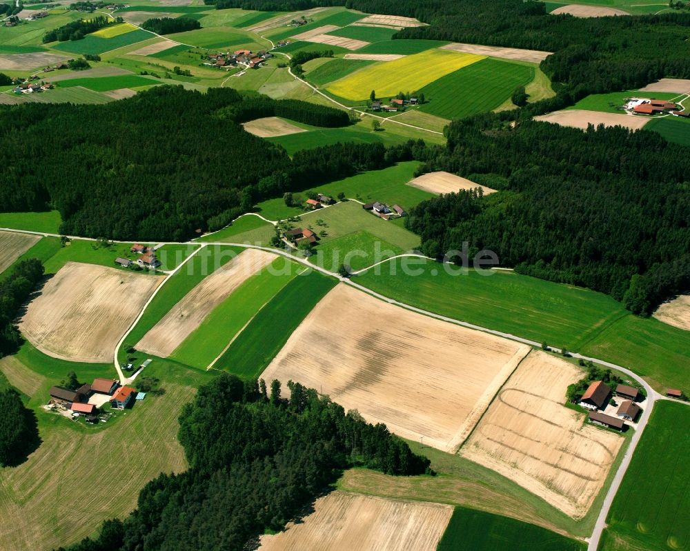 Luftbild Mangst - Dorfkern am Feldrand in Mangst im Bundesland Bayern, Deutschland