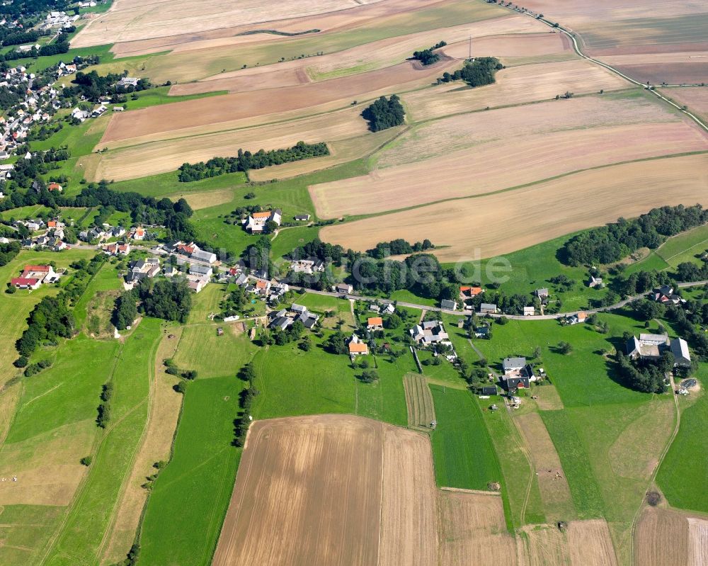 Marbach aus der Vogelperspektive: Dorfkern am Feldrand in Marbach im Bundesland Sachsen, Deutschland