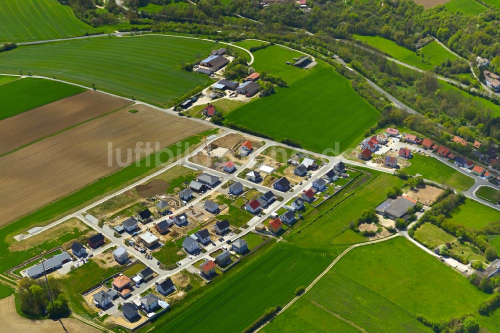 Luftaufnahme Marktbreit - Dorfkern am Feldrand in Marktbreit im Bundesland Bayern, Deutschland