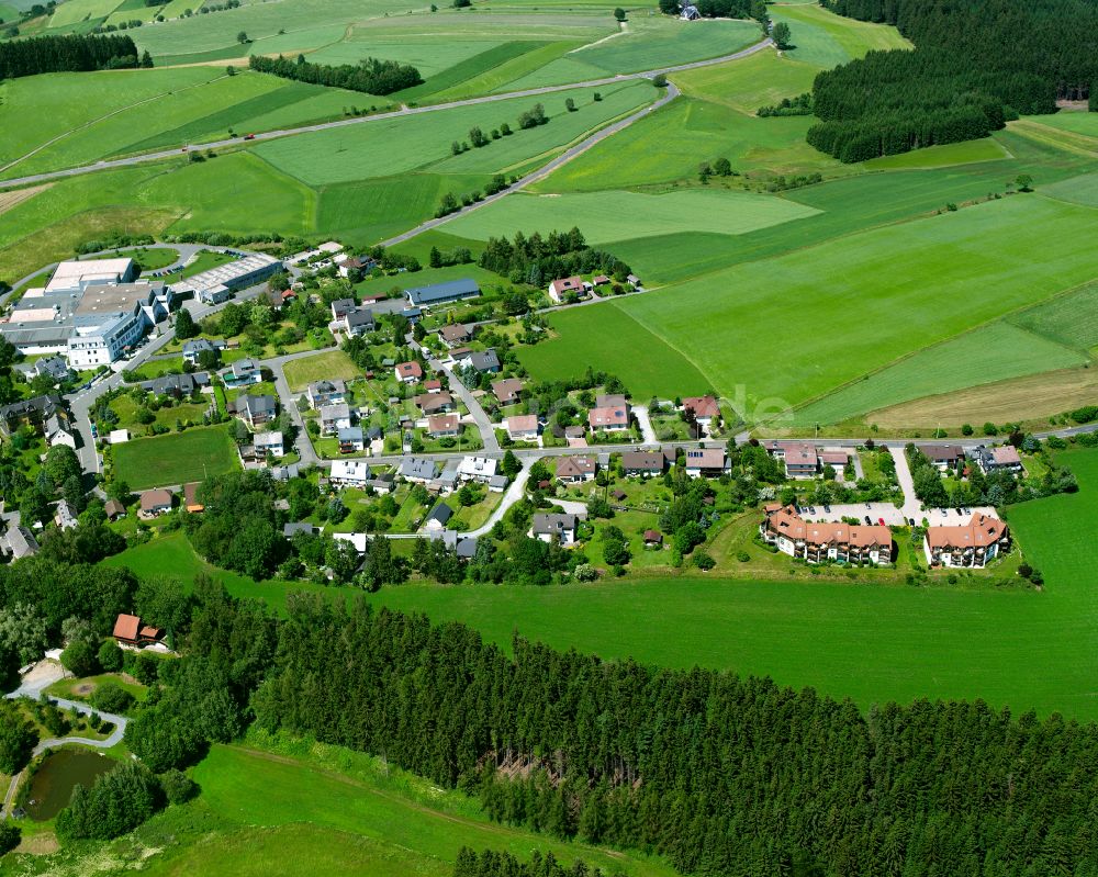 Luftaufnahme Marlesreuth - Dorfkern am Feldrand in Marlesreuth im Bundesland Bayern, Deutschland