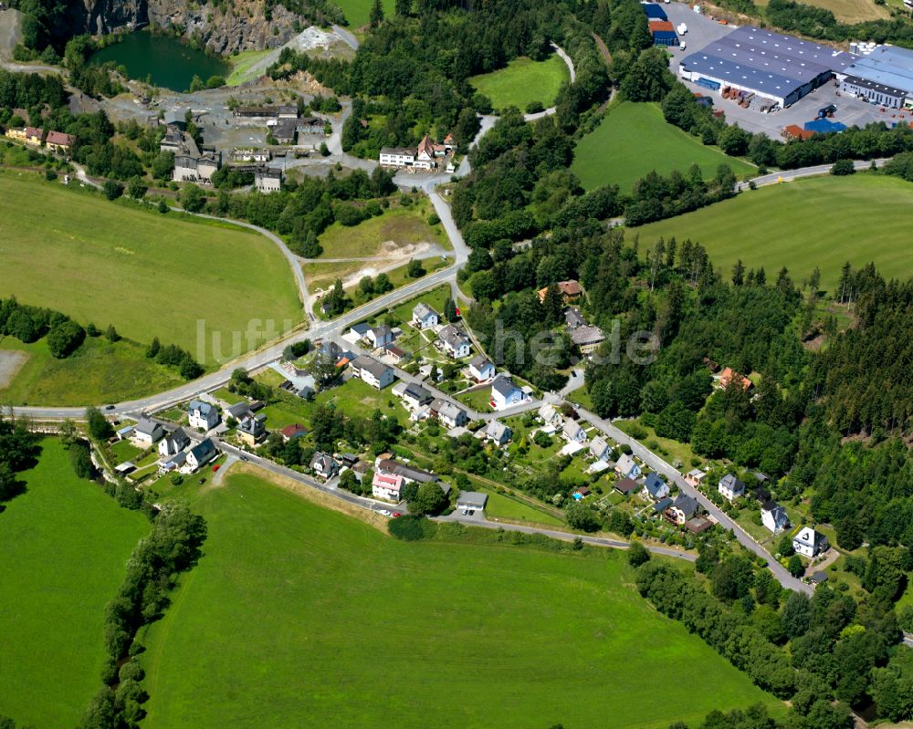 Marxgrün von oben - Dorfkern am Feldrand in Marxgrün im Bundesland Bayern, Deutschland