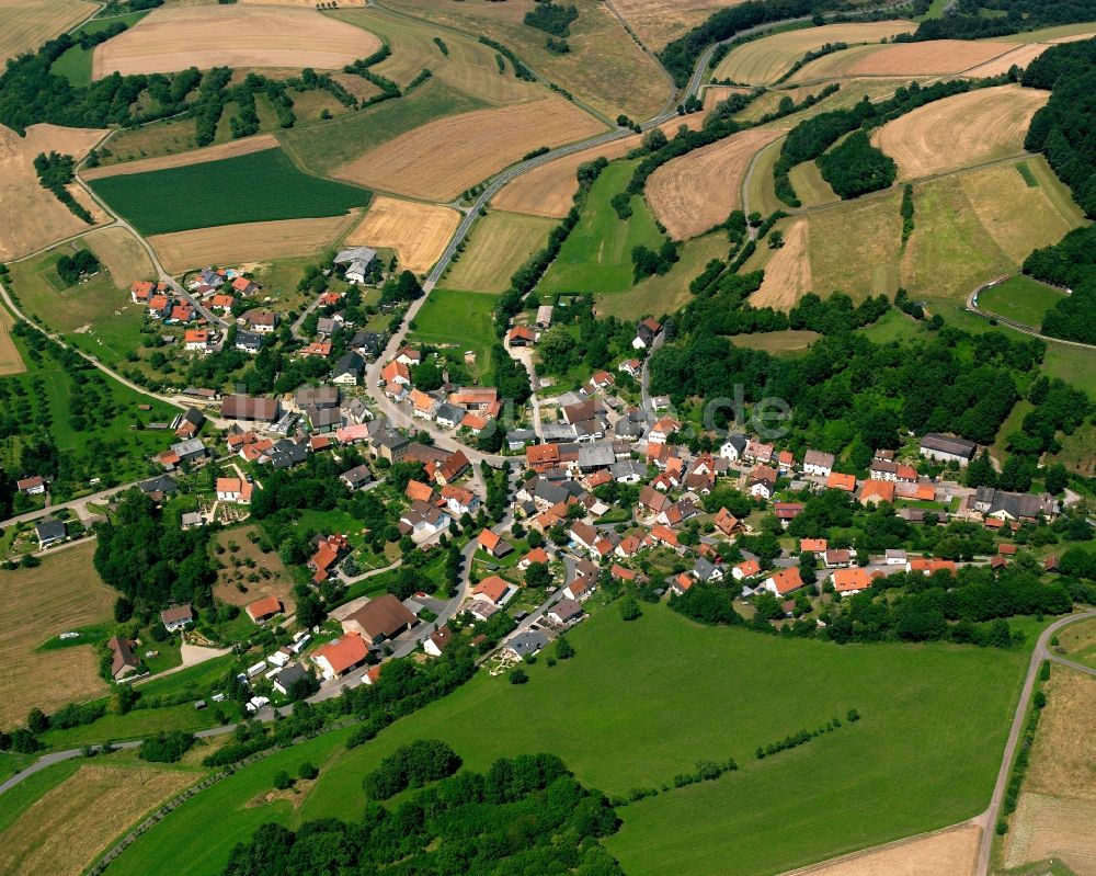 Möckmühl aus der Vogelperspektive: Dorfkern am Feldrand in Möckmühl im Bundesland Baden-Württemberg, Deutschland