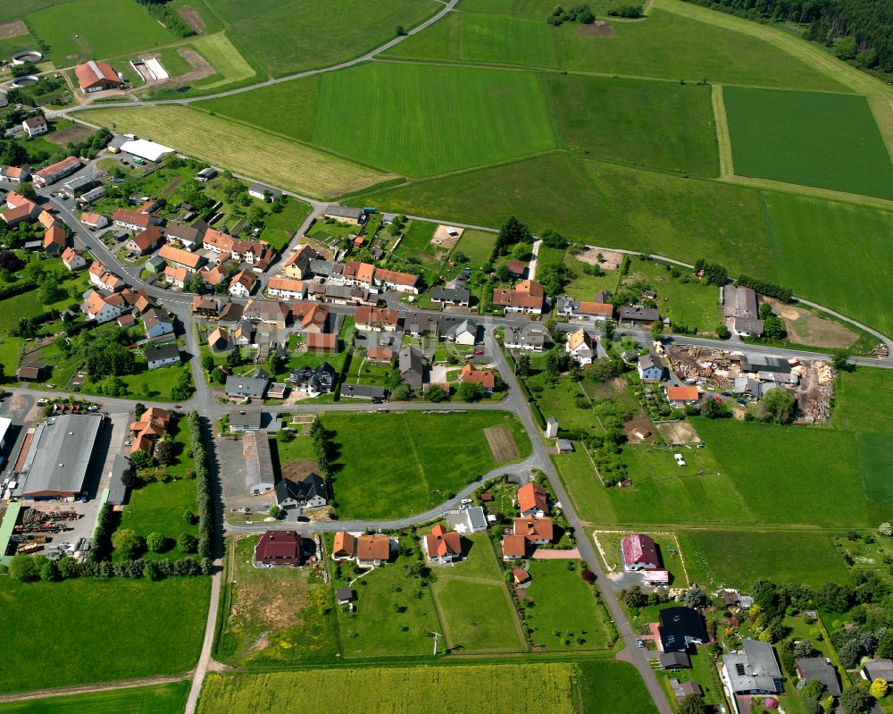 Luftaufnahme Meiches - Dorfkern am Feldrand in Meiches im Bundesland Hessen, Deutschland