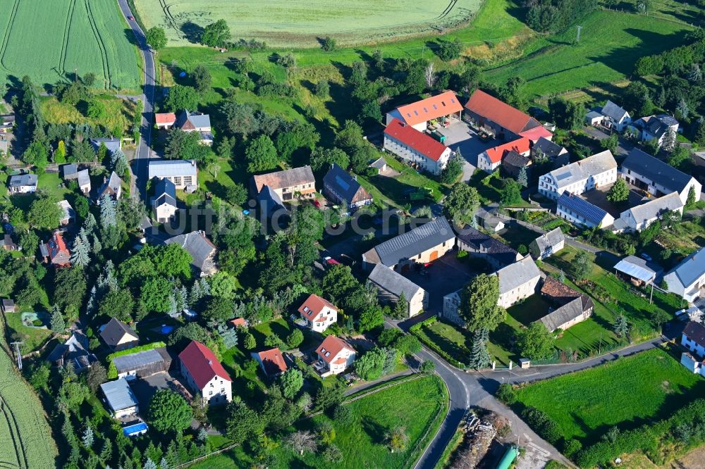 Meuselwitz von oben - Dorfkern am Feldrand in Meuselwitz im Bundesland Sachsen, Deutschland