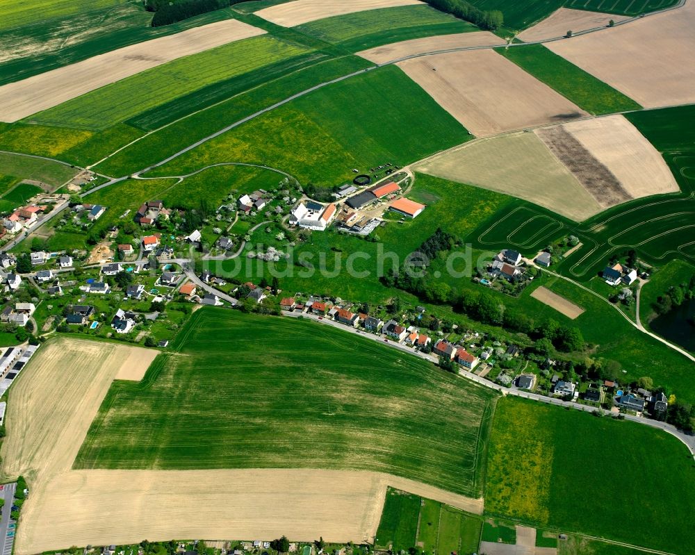 Mohsdorf von oben - Dorfkern am Feldrand in Mohsdorf im Bundesland Sachsen, Deutschland