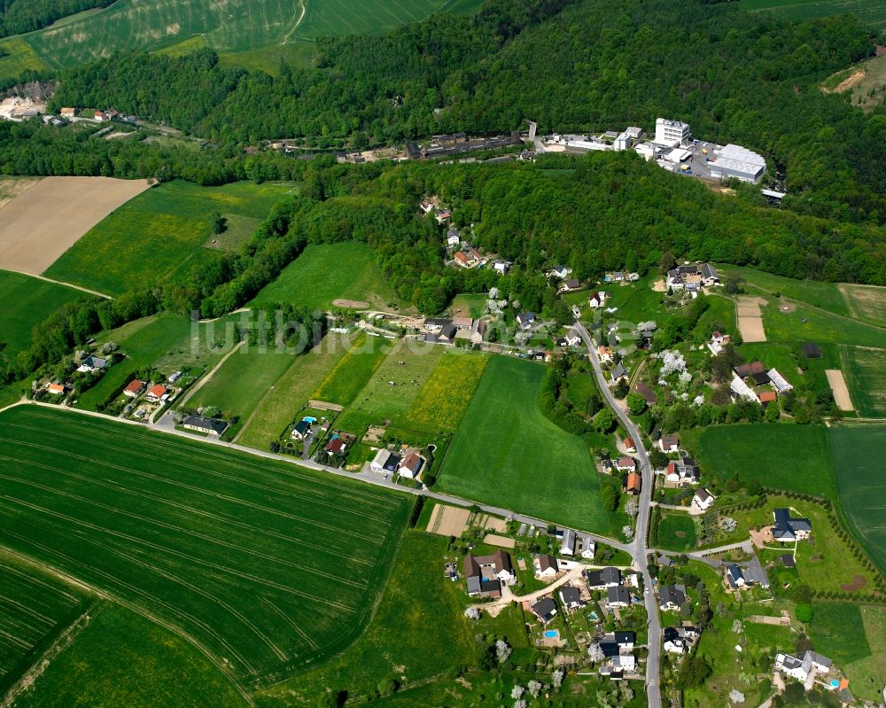 Mohsdorf von oben - Dorfkern am Feldrand in Mohsdorf im Bundesland Sachsen, Deutschland