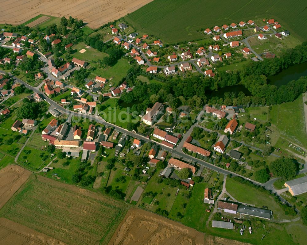 Luftbild Naunhof - Dorfkern am Feldrand in Naunhof im Bundesland Sachsen, Deutschland