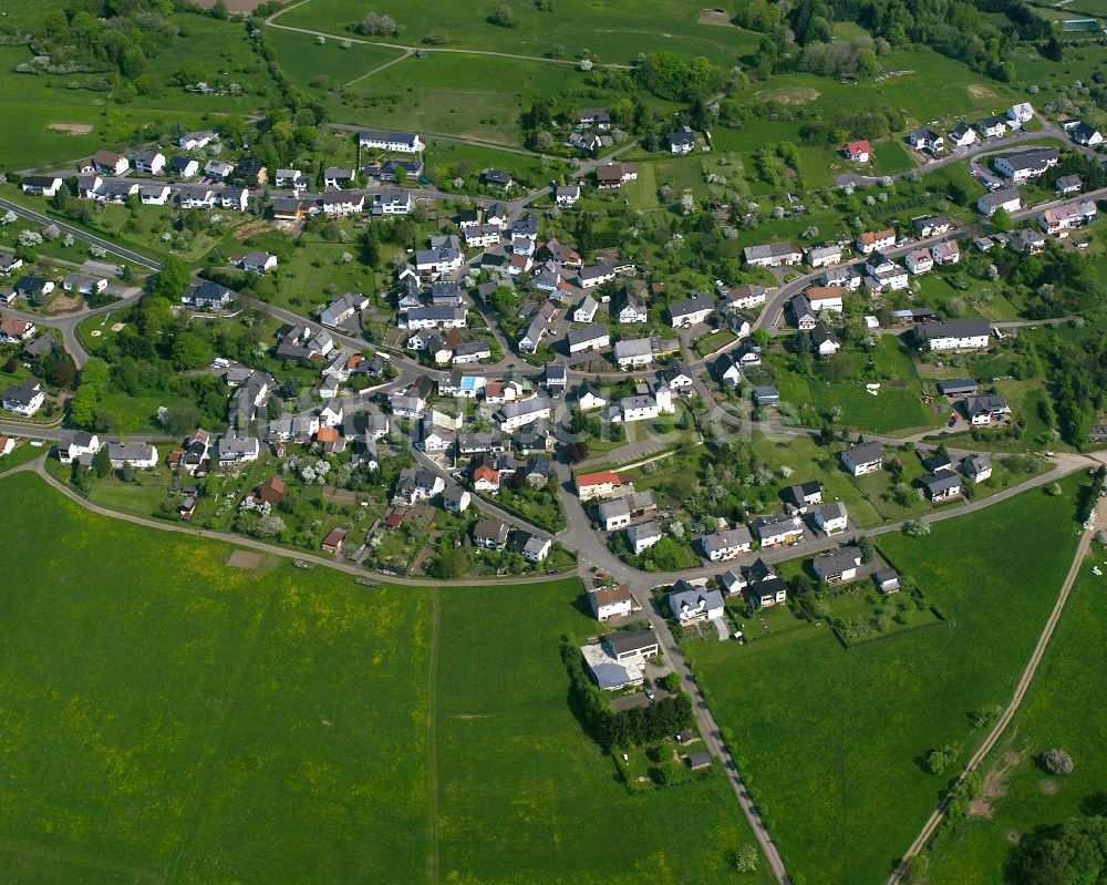 Nenderoth von oben - Dorfkern am Feldrand in Nenderoth im Bundesland Hessen, Deutschland