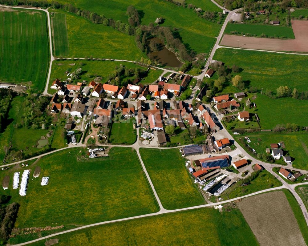 Luftbild Neudorf - Dorfkern am Feldrand in Neudorf im Bundesland Bayern, Deutschland