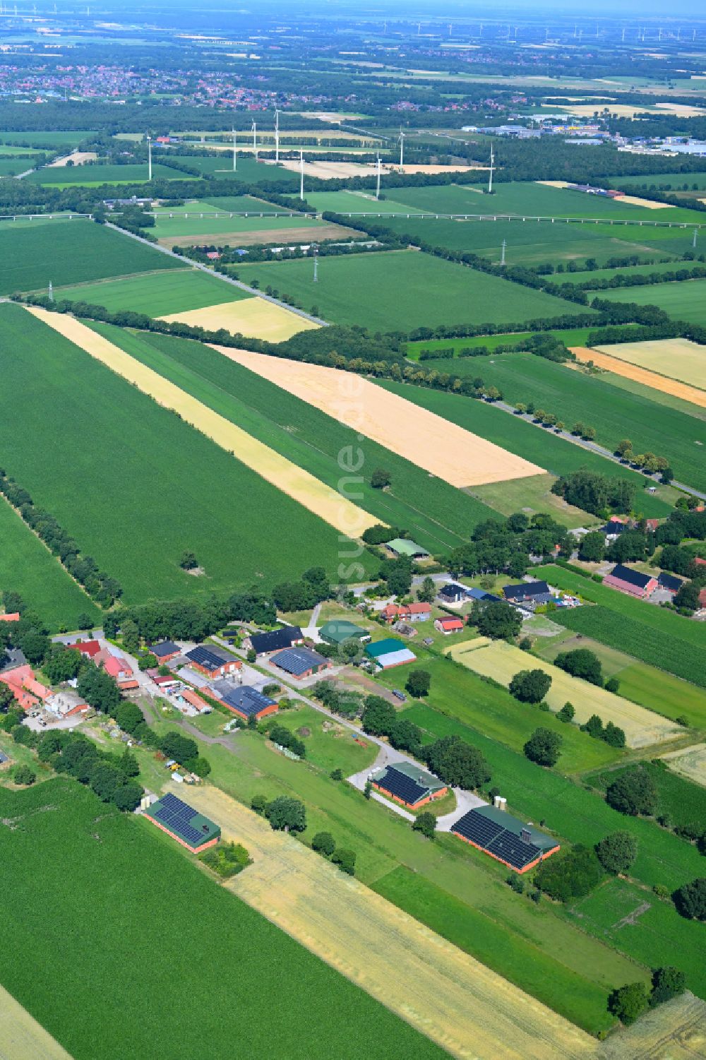 Neudörpen von oben - Dorfkern am Feldrand in Neudörpen im Bundesland Niedersachsen, Deutschland