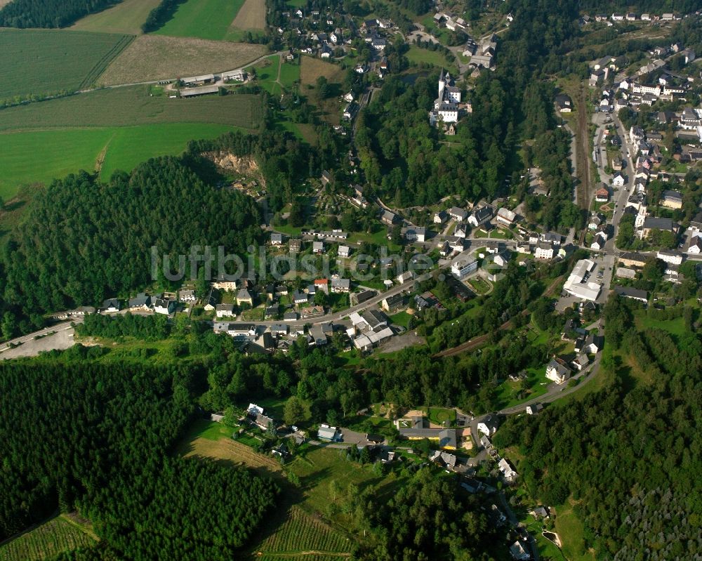 Neuhausen/Erzgebirge von oben - Dorfkern am Feldrand in Neuhausen/Erzgebirge im Bundesland Sachsen, Deutschland