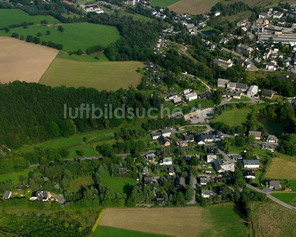 Neuhausen/Erzgebirge aus der Vogelperspektive: Dorfkern am Feldrand in Neuhausen/Erzgebirge im Bundesland Sachsen, Deutschland