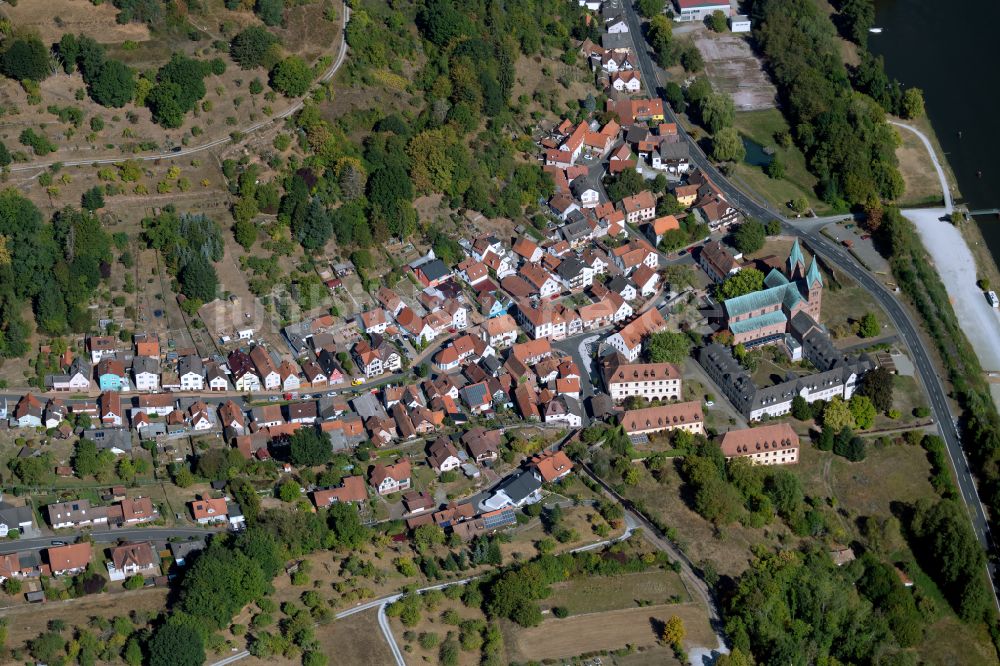 Neustadt am Main von oben - Dorfkern am Feldrand in Neustadt am Main im Bundesland Bayern, Deutschland