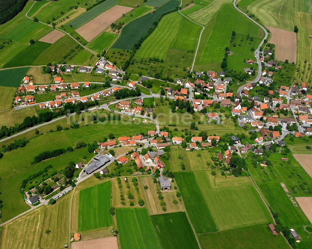 Luftbild Neuweiler - Dorfkern am Feldrand in Neuweiler im Bundesland Baden-Württemberg, Deutschland