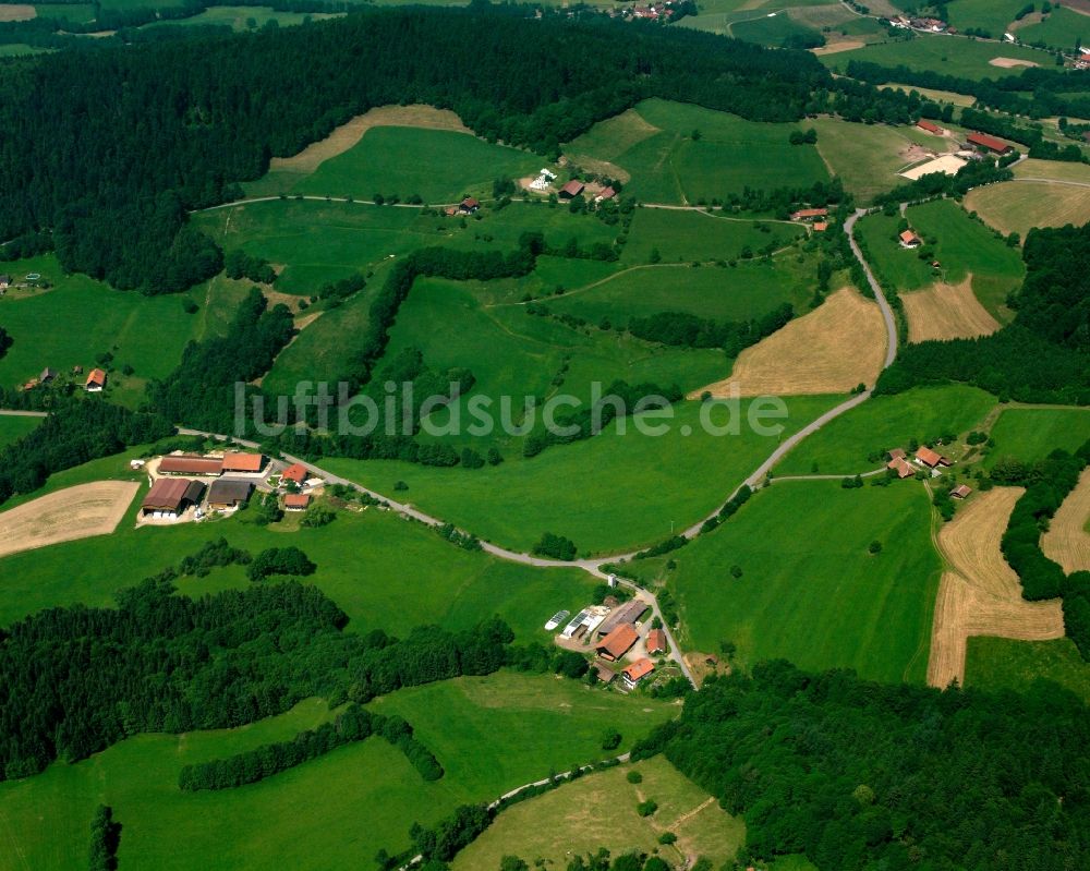 Luftbild Niederhofen - Dorfkern am Feldrand in Niederhofen im Bundesland Bayern, Deutschland