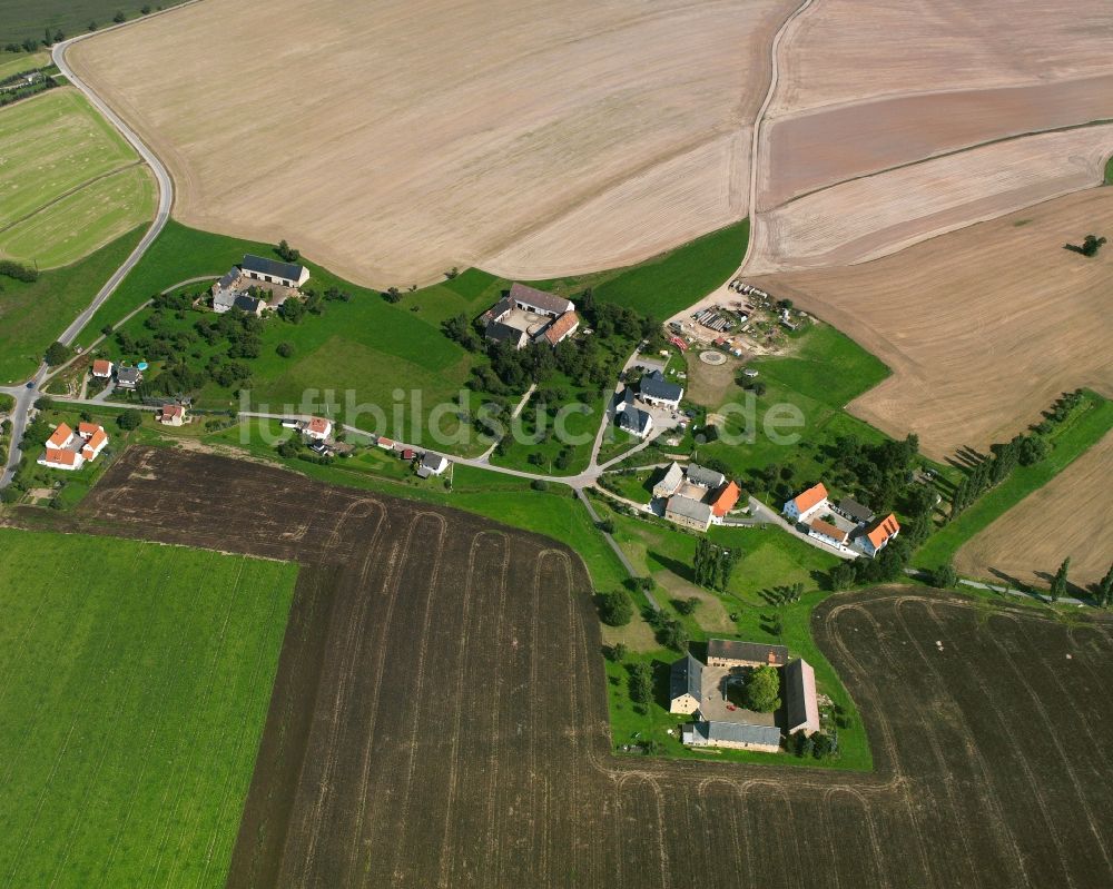 Niedersteinbach von oben - Dorfkern am Feldrand in Niedersteinbach im Bundesland Sachsen, Deutschland